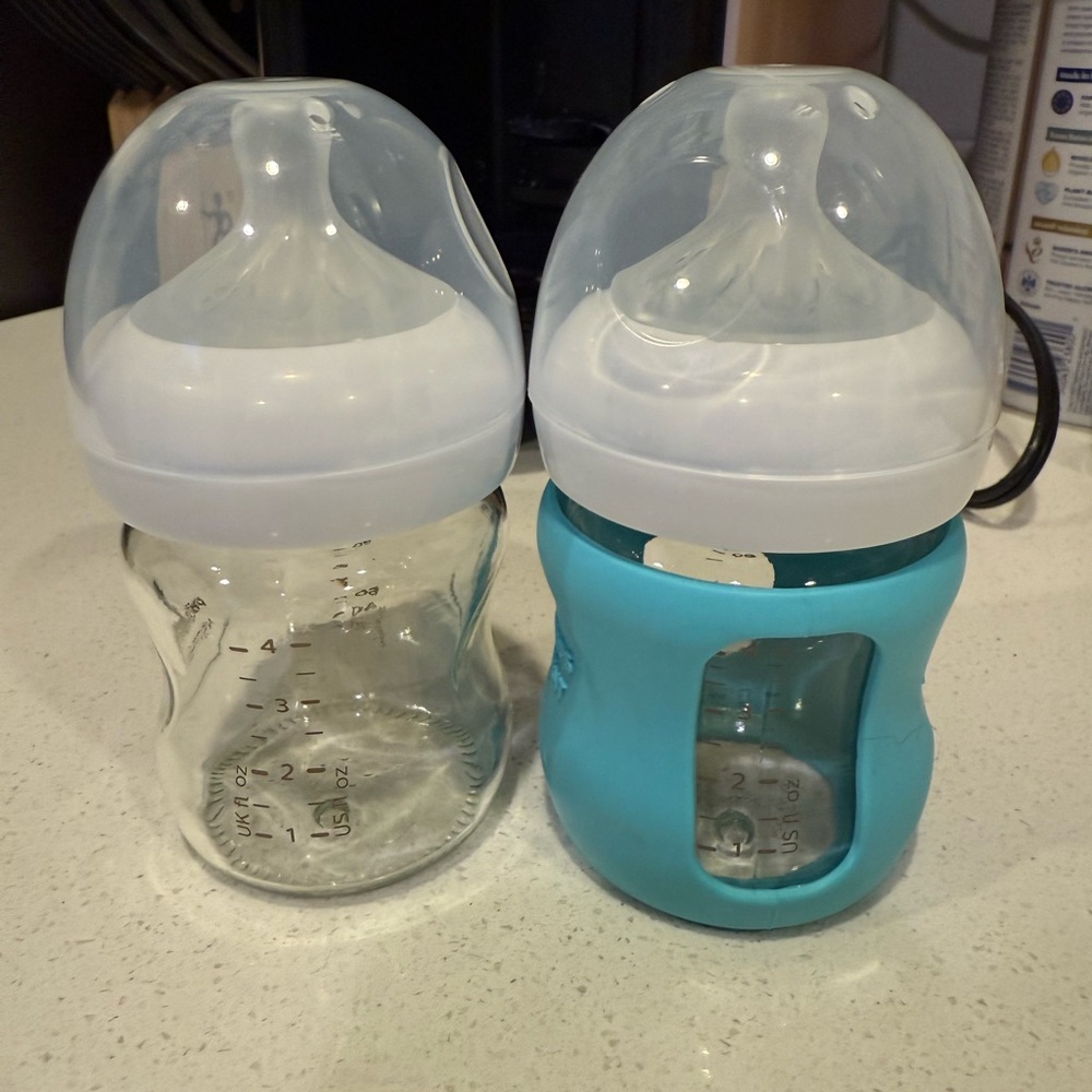 Philips Avent Natural Response Glass Bottles 4oz (2)